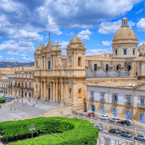 Explore Noto with its beautiful baroque architecture
