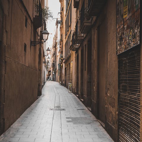 Go out and explore Barcelona's historic streets from your Eixample home
