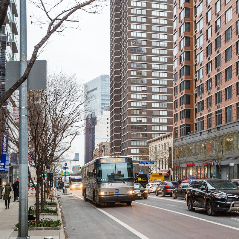 Step straight into the bustle of New York City and get to know your Murray Hill neighbourhood