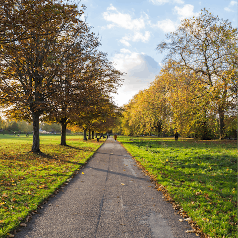 Start mornings off with a stroll through Hyde Park, a fifteen-minute walk from your door