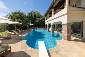 Riviera in Green image 3