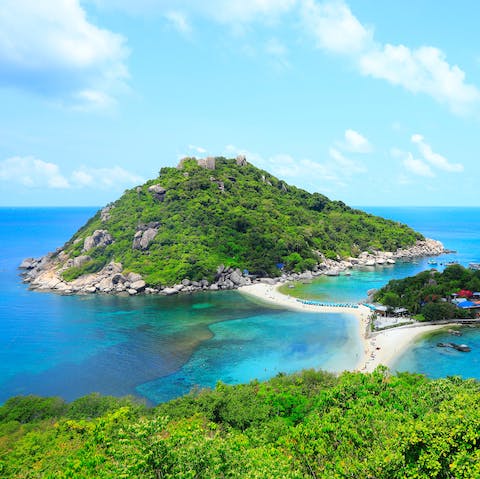 Discover the sugar-white beaches and laid-back air of Koh Samui
