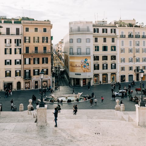 Stroll six minutes to descend the iconic Spanish Steps