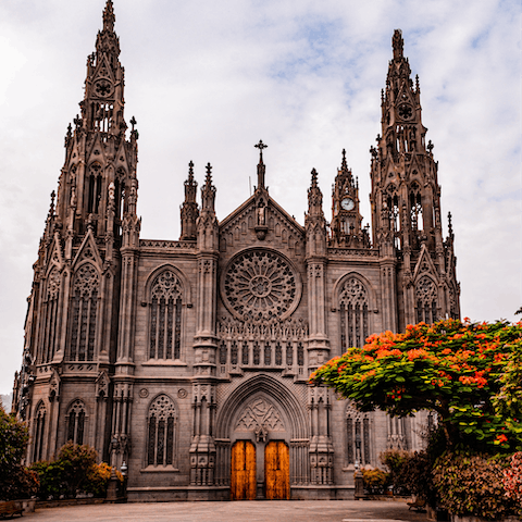 Explore the stunning historical town of Arucas, including the gothic Arucas Cathedral