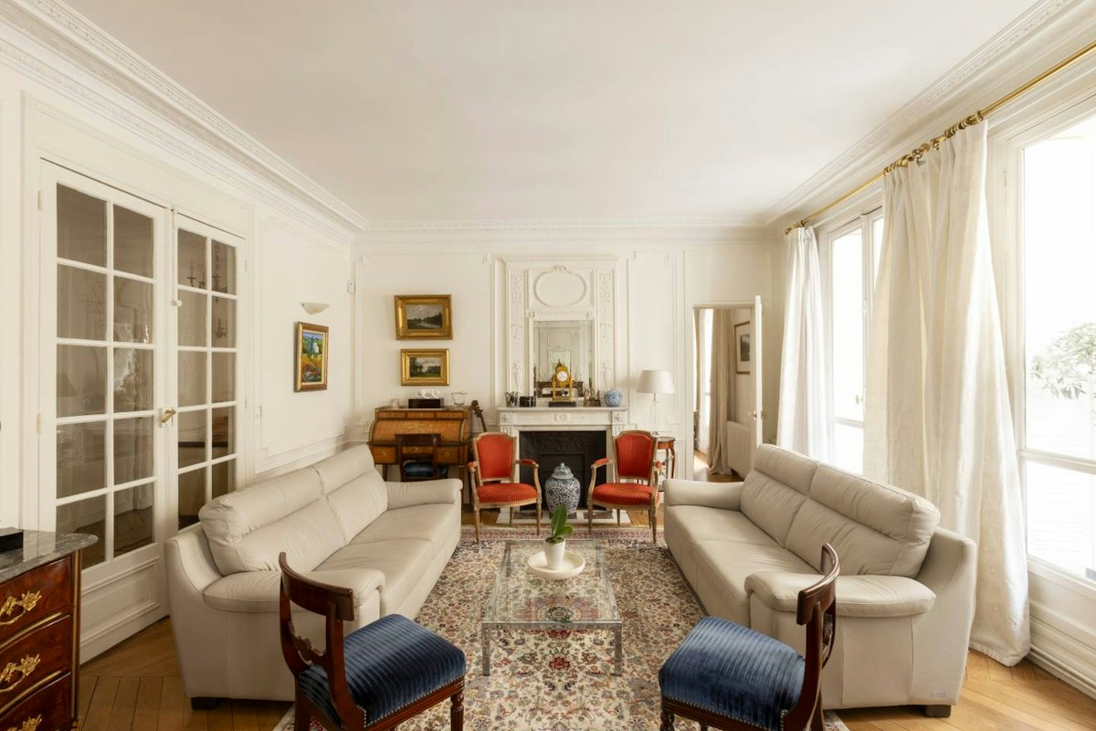Elegant Prospect, Ile-de-France