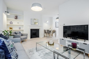 Upstager image 1