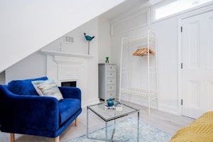 Upstager image 10