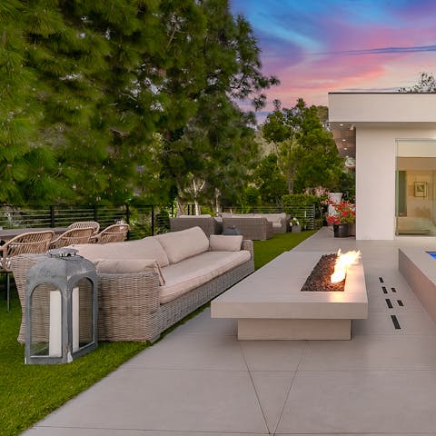 Spend the evening relaxing in front of the fire pit