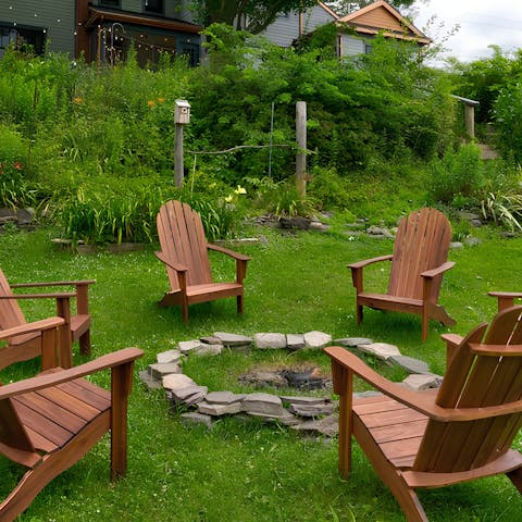 Sit around the fire pit and watch the stars come out in the Delaware River Valley