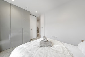 Capital Hideaway image 14