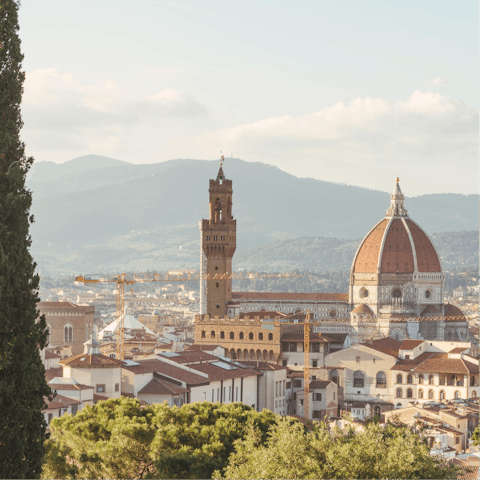 Experience the atmospheric beauty of Florence from the historic city centre