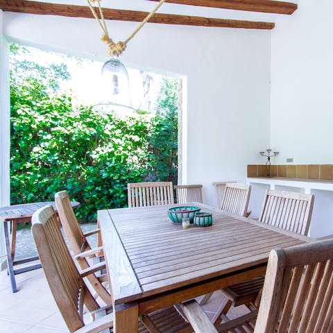 Gather your group for long lazy meals on the veranda 