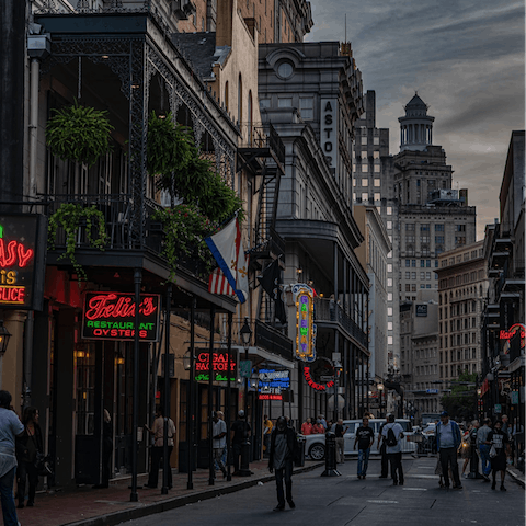 Discover the bars of Bourbon Street