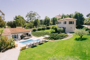 The Green Vineyard image 7