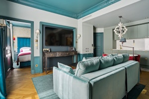 Cadenza Chic image 7