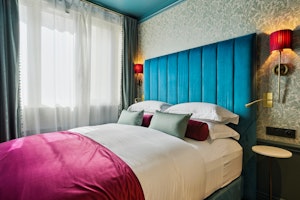 Cadenza Chic image 5
