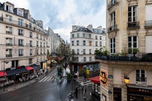 Parisian Prism image 9