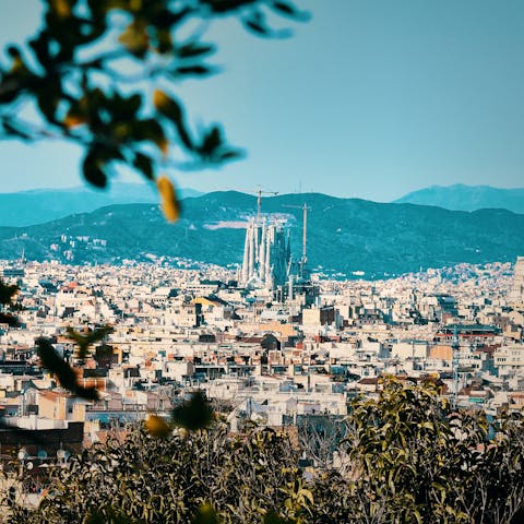 Stay next to Plaza Cataluña, in the heart of Barcelona