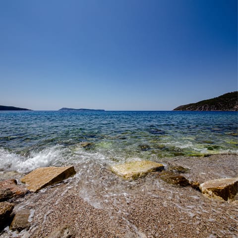 Drive just eight minutes to the pebbled beach