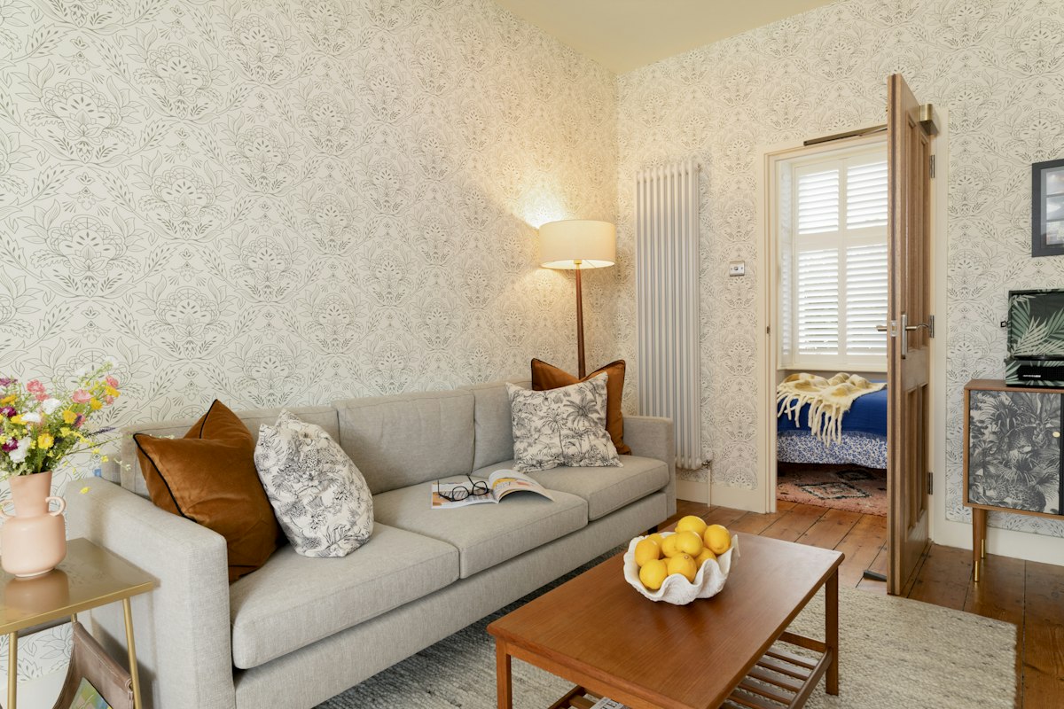South Coast Retreat, South East