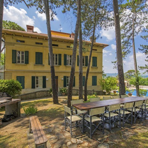 Stoke up the barbecue and enjoy long, lazy meals alfresco