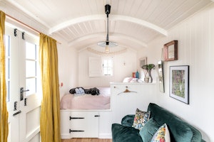 Little Idyll image 8