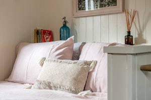 Little Idyll image 7