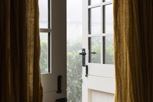 Little Idyll image 4