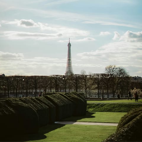 Start your day with a stroll through nearby Tuileries Garden