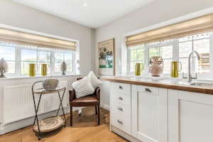 Cosy Cotswolds Cottage image 12