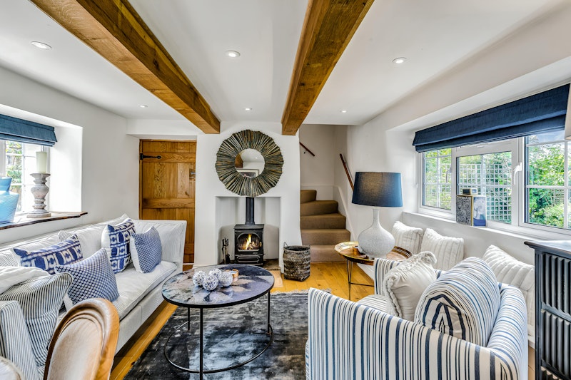 Cosy Cotswolds Cottage main image
