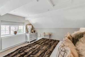 Cosy Cotswolds Cottage image 5