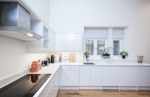 Knightsbridge Hideaway image 7