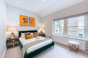 Knightsbridge Hideaway image 5