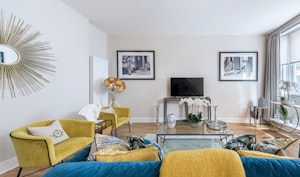 Knightsbridge Hideaway image 2