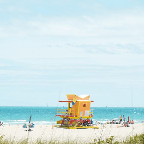 Saunter down to Miami Beach in just one minute, with direct beach access from the home