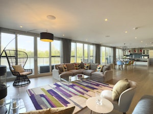 Living Beauty image 11
