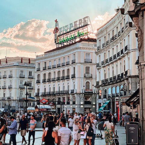 Make the most of your central location – Puerta del Sol is only five minutes away