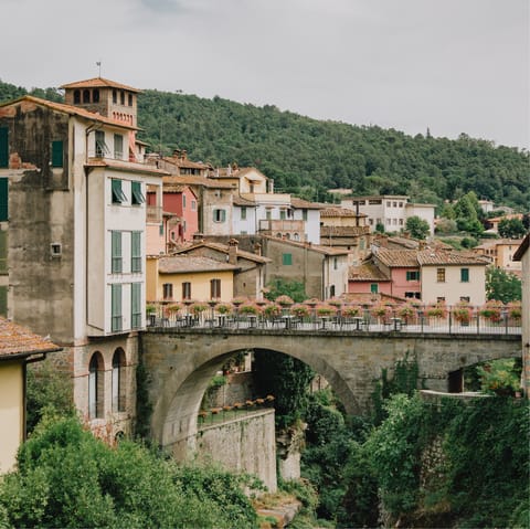 Make the twenty-minute drive to Arezzo for a day trip