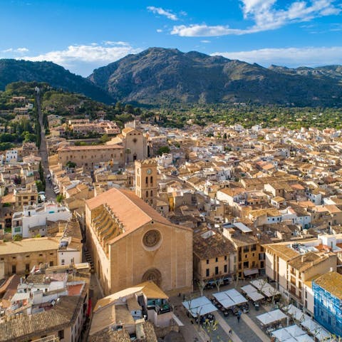 Stay just a short drive away from Pollença's beaches, shops and restaurants 