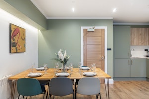 Central Canvas image 9