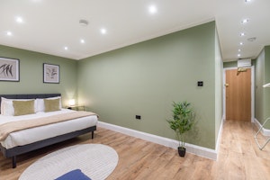 Central Canvas image 6