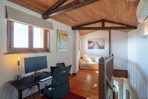 Laurel Path image 7
