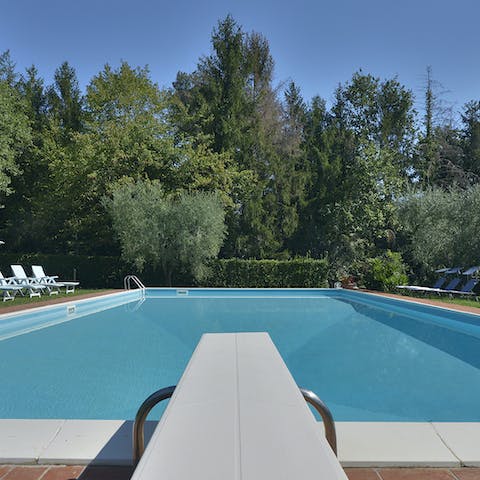 Practice your diving skills and jump right into the inviting pool to cool off from the Italian summer heat