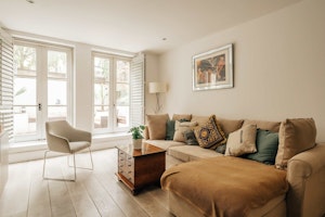 Cashmere & Oat image 1