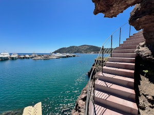 Cannes Bay Vistas image 7