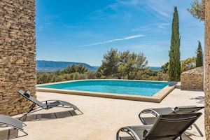 Ready, Set, Gordes image 4