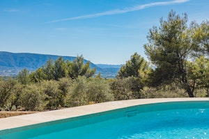 Ready, Set, Gordes image 3
