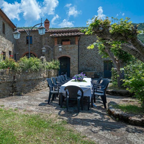 Wake up with a tasty Italian breakfast in the sunshine