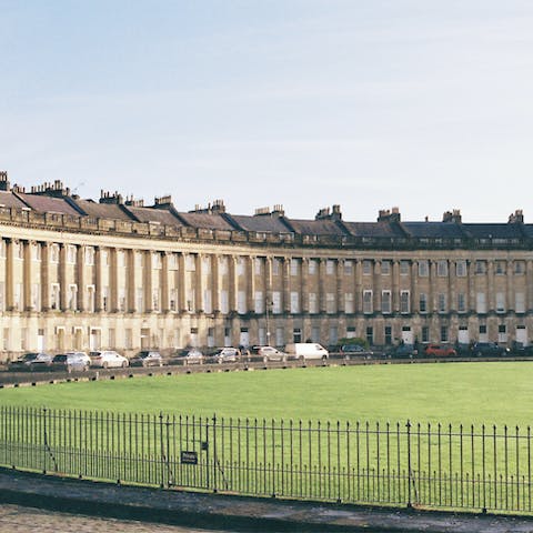 Wander over to another striking example of Georgian architecture, The Royal Crescent, in ten minutes